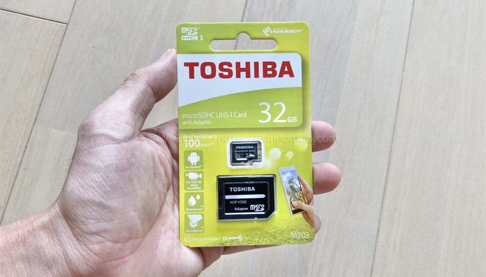 東芝製32GBのmicroSDカードを使用しています